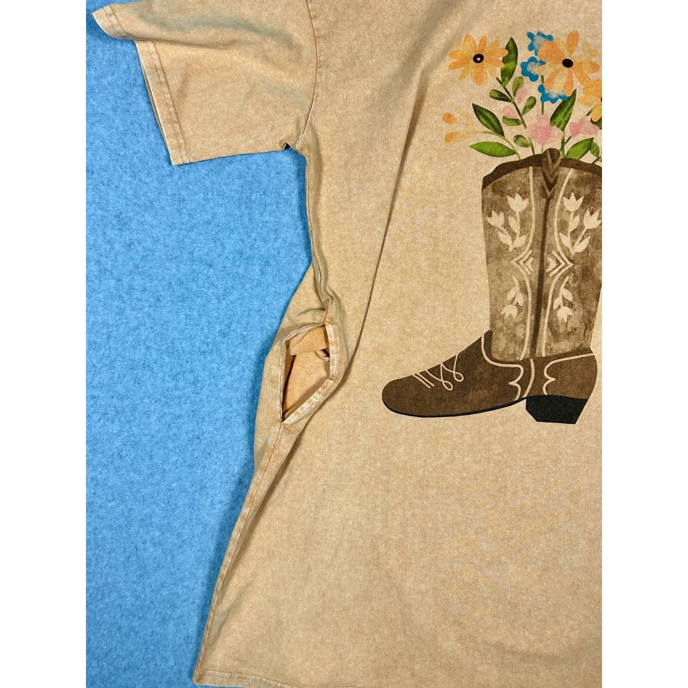 Easel T-Shirt Dress Western Boho Cowboy Boot Floral Size Small NEW - Picture 4 of 8